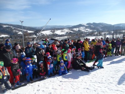 Wszyscy zawodnicy na zakończenie zawodów